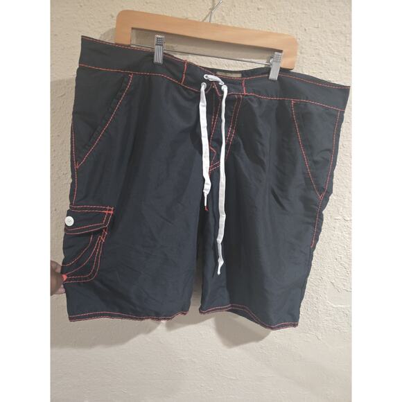 True Religion Men's Big T Board Shorts Black PTRB011S size 42 With Defect - Picture 3 of 9